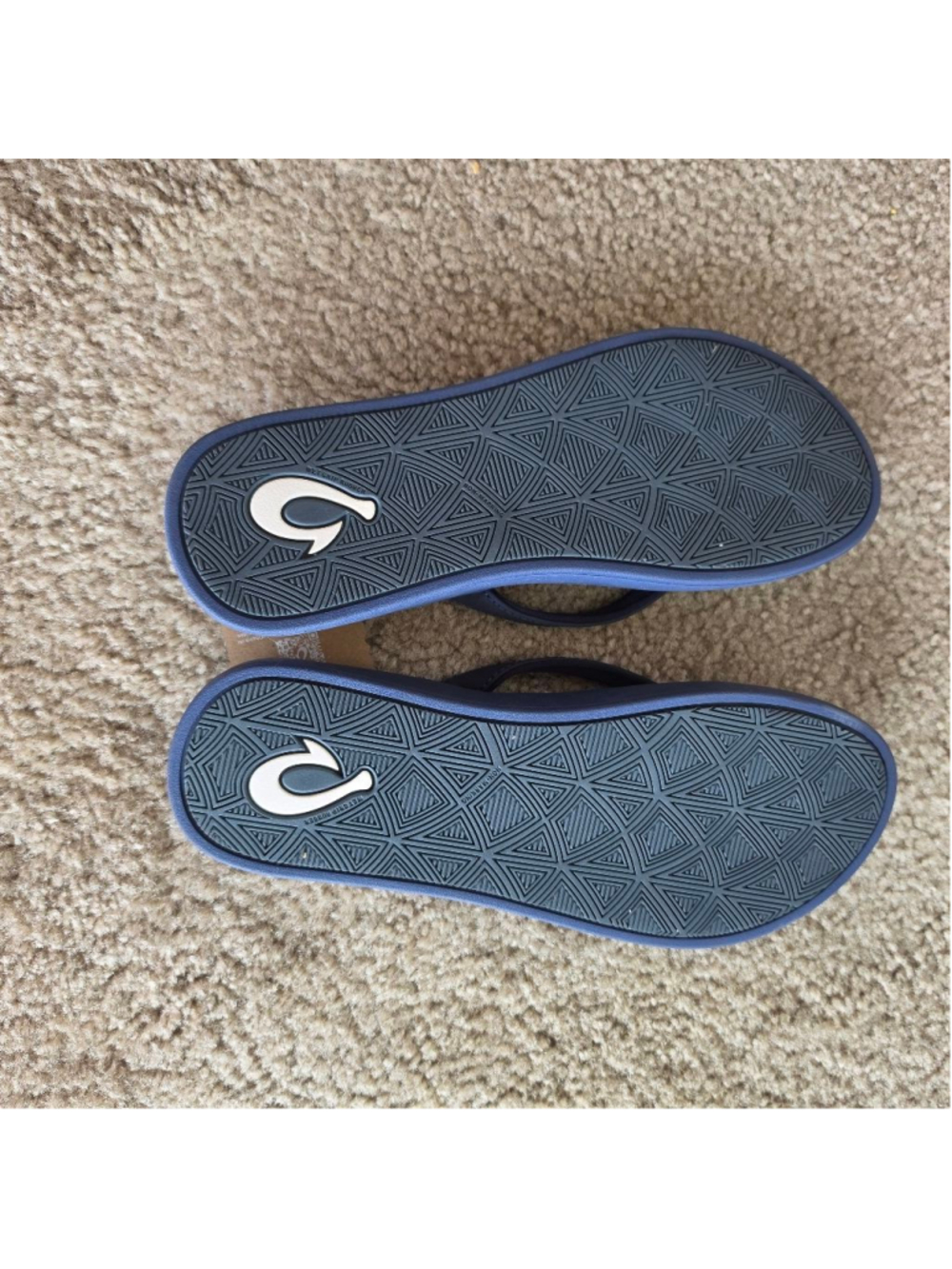 OluKai Pauwe Navy Floral Jellyfish Print Flip Flop Sandals - Picture 5 of 6